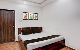Hotel O Red Rose